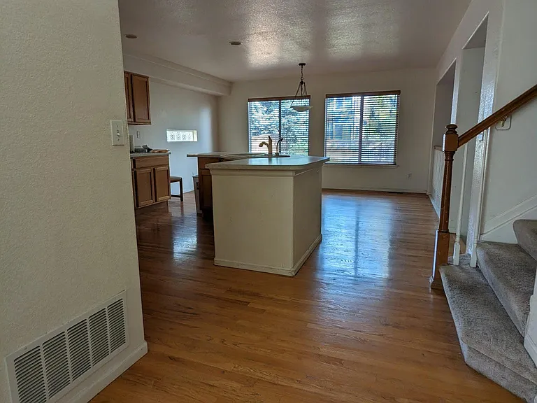 4447 Lyndenwood Point — Photo 5