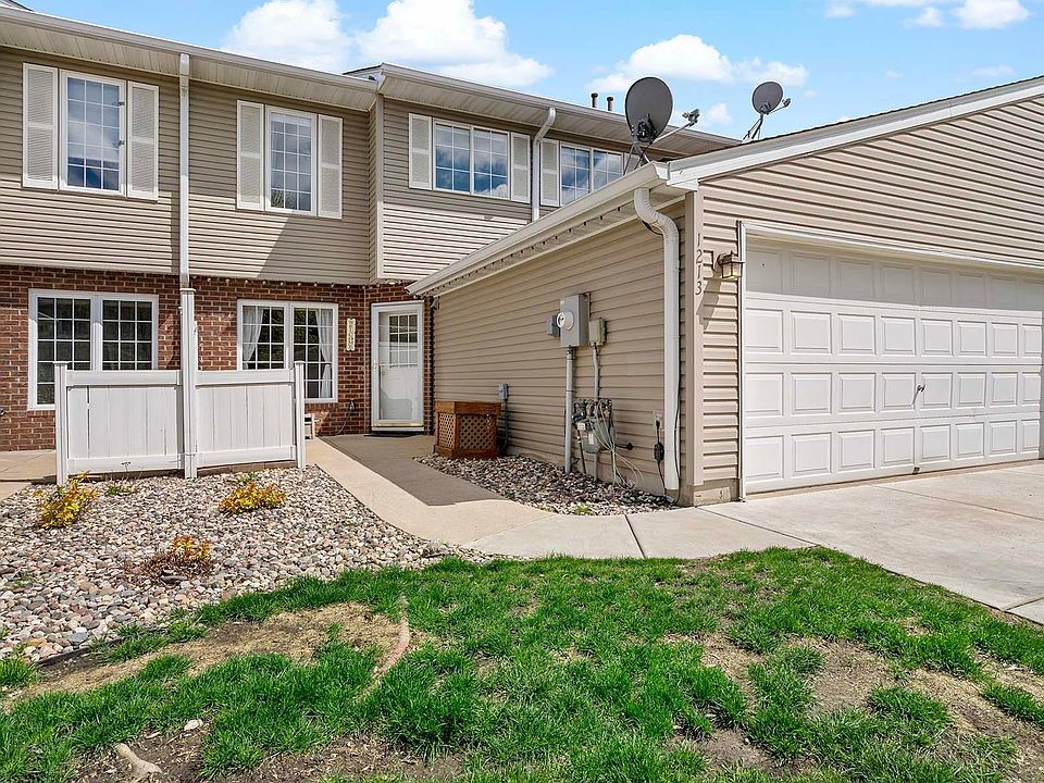 1st image of 1213 Heather Ln