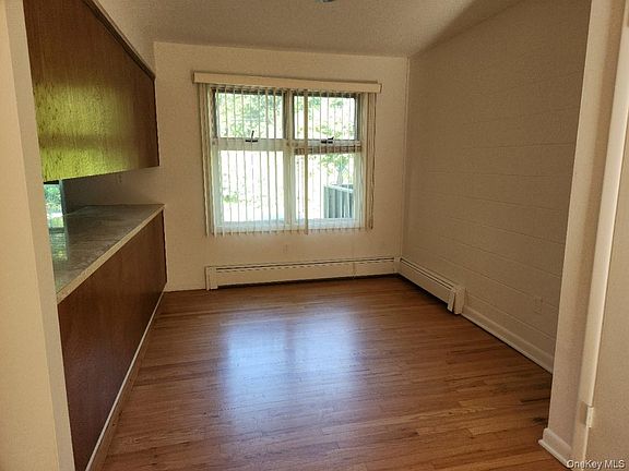 5th image of 20 Locust St #1B