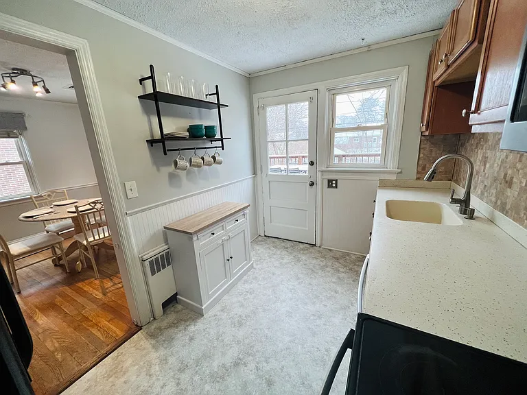 1021 Edgemoor Ct — Photo 9