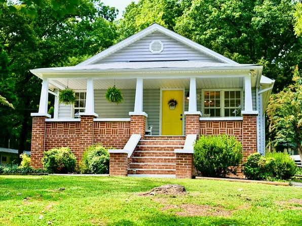 27 Davis Hill St, Hayesville, NC 28904