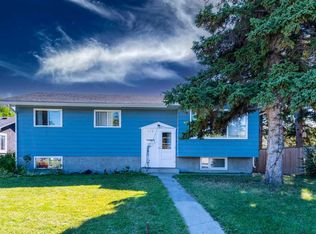 823 N Sabrina Rd SW, Calgary, AB T2W 0P5
