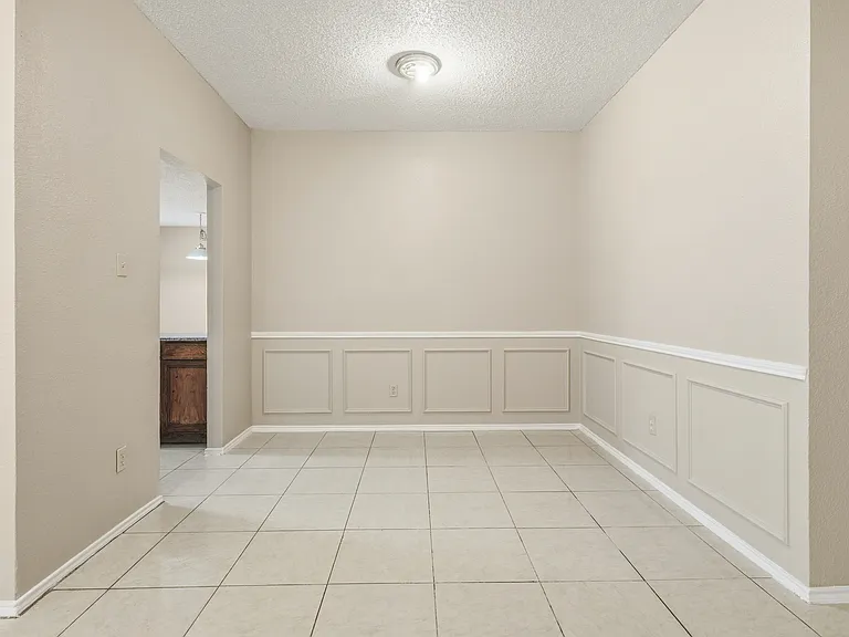 6720 Elk Trl — Photo 11