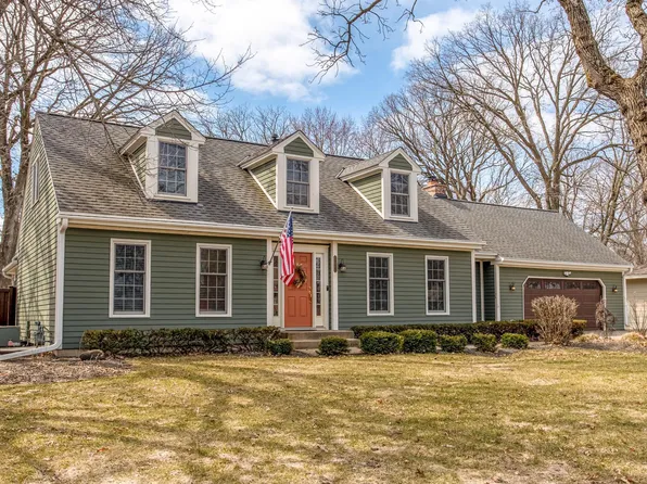 12801 Overlook Rd, Dayton, MN 55327