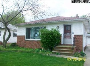 28686 Forest Rd, Willowick, OH 44095