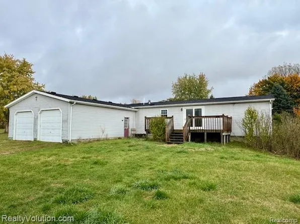 1972 E Norway Lake Rd, Lapeer, MI 48446