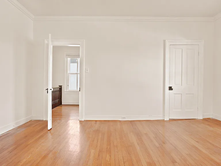 209 N Washington St — Photo 27