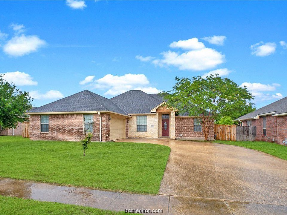 1st image of 8425 Lauren Dr