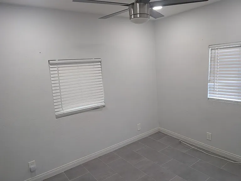 350 Maxim St — Photo 12