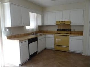 6255 Warren St APT C, Groves, TX 77619