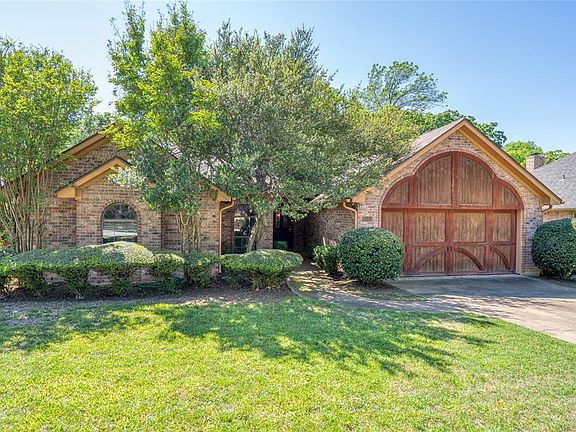 3rd image of 1021 S Aspenwood Dr