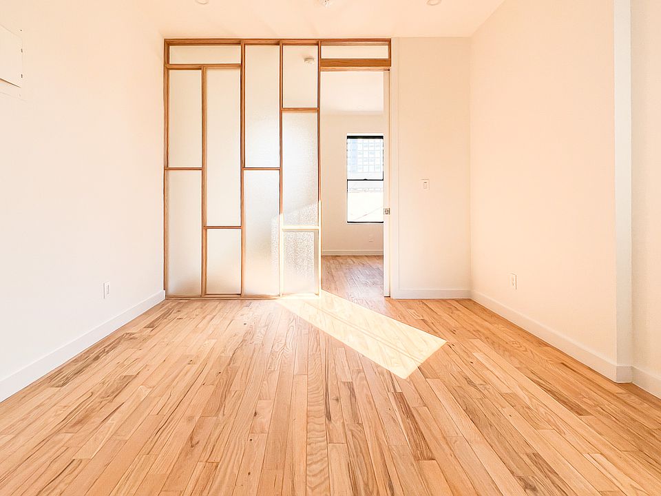 1st image of 200 Mott St #27