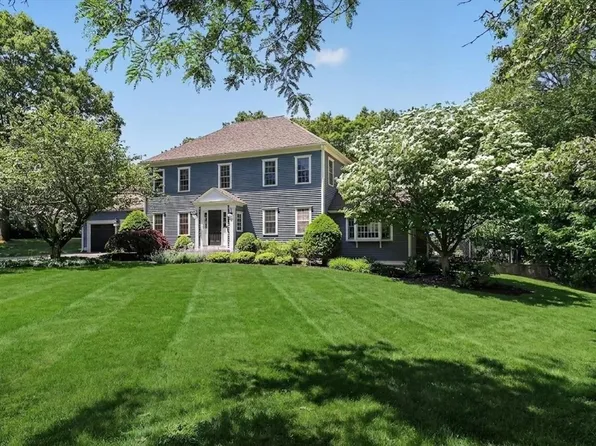 14 Isaac Sprague Dr, Hingham, MA 02043