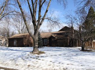 9301 Nesbitt Rd, Bloomington, MN 55437