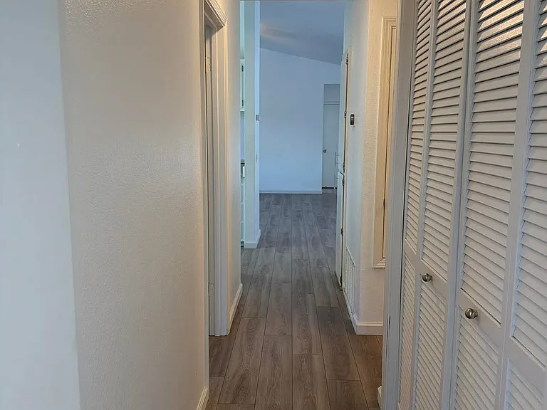 4728 Courtland Ln — Photo 19