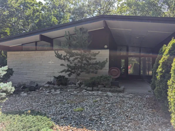 12 S Shore Ave, Michigan City, IN 46301
