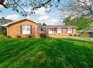 4105 Forest Plaza Dr, Hixson, TN 37343