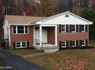 32 Hobart Ct, Randallstown, MD 21133