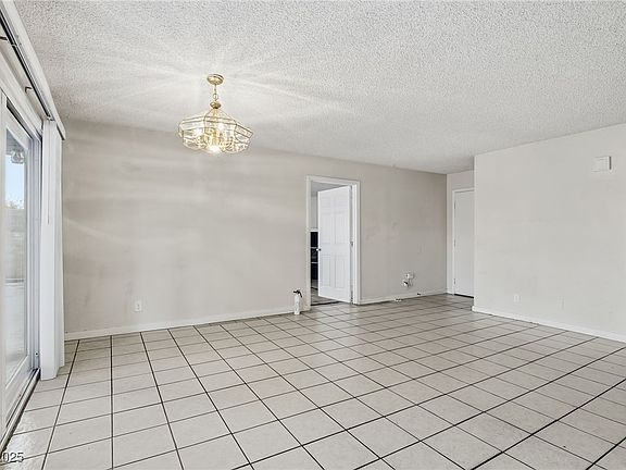 2nd image of 5208 Mountain View Dr