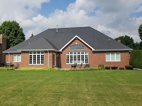 2nd image of 933 Royal Dublin Ln