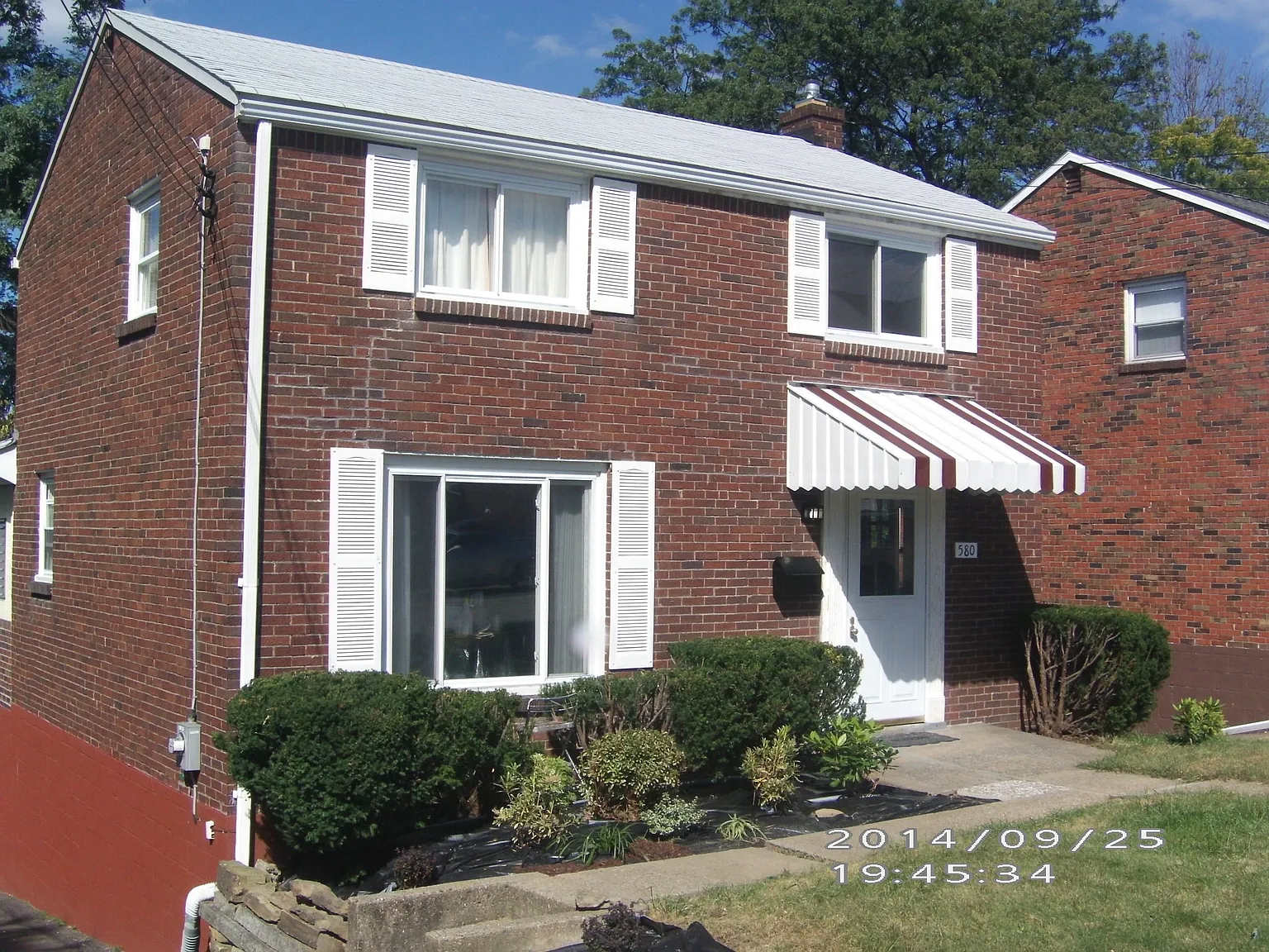 580 Helena St photo 1