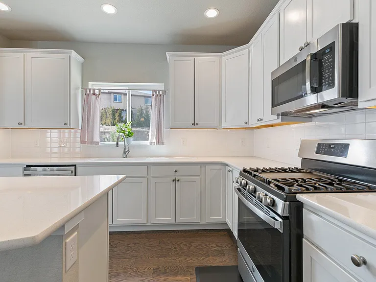 5324 Sky Top Ln — Photo 12