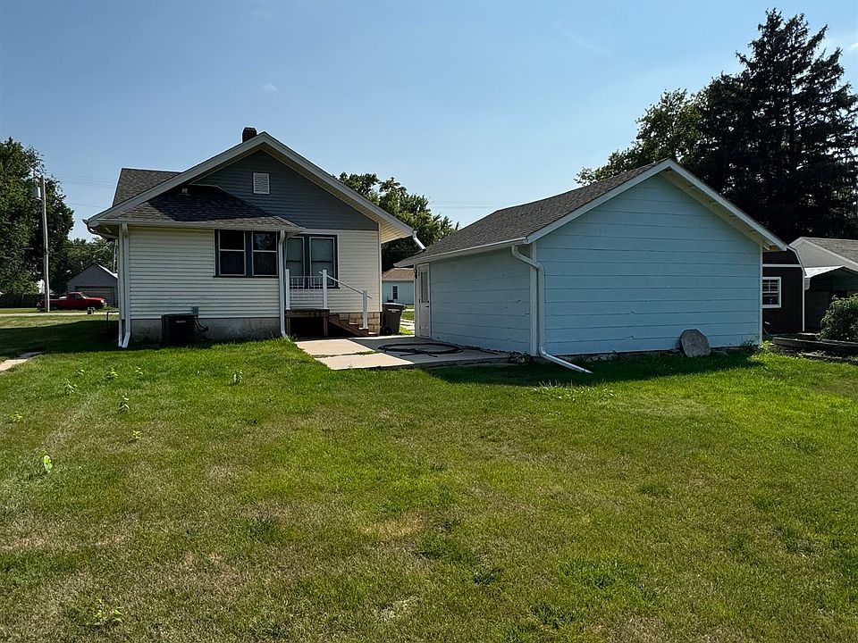 2nd image of 406 8th St