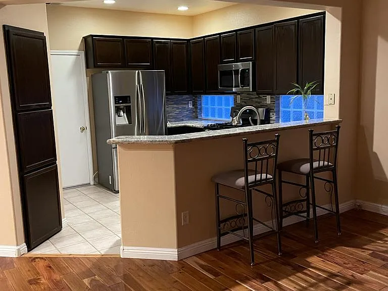 1113 Tule Dr — Photo 3