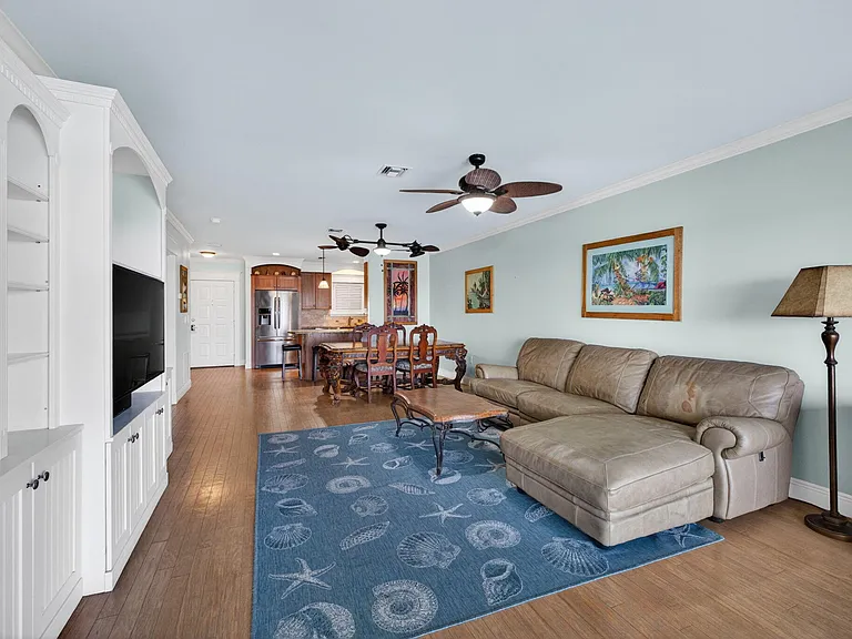 1630 Seaway Dr #304 — Photo 15