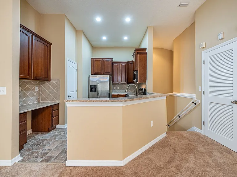 6750 Eagle Feather Dr — Photo 10