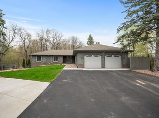 3040 Jewel Ln N, Plymouth, MN 55447