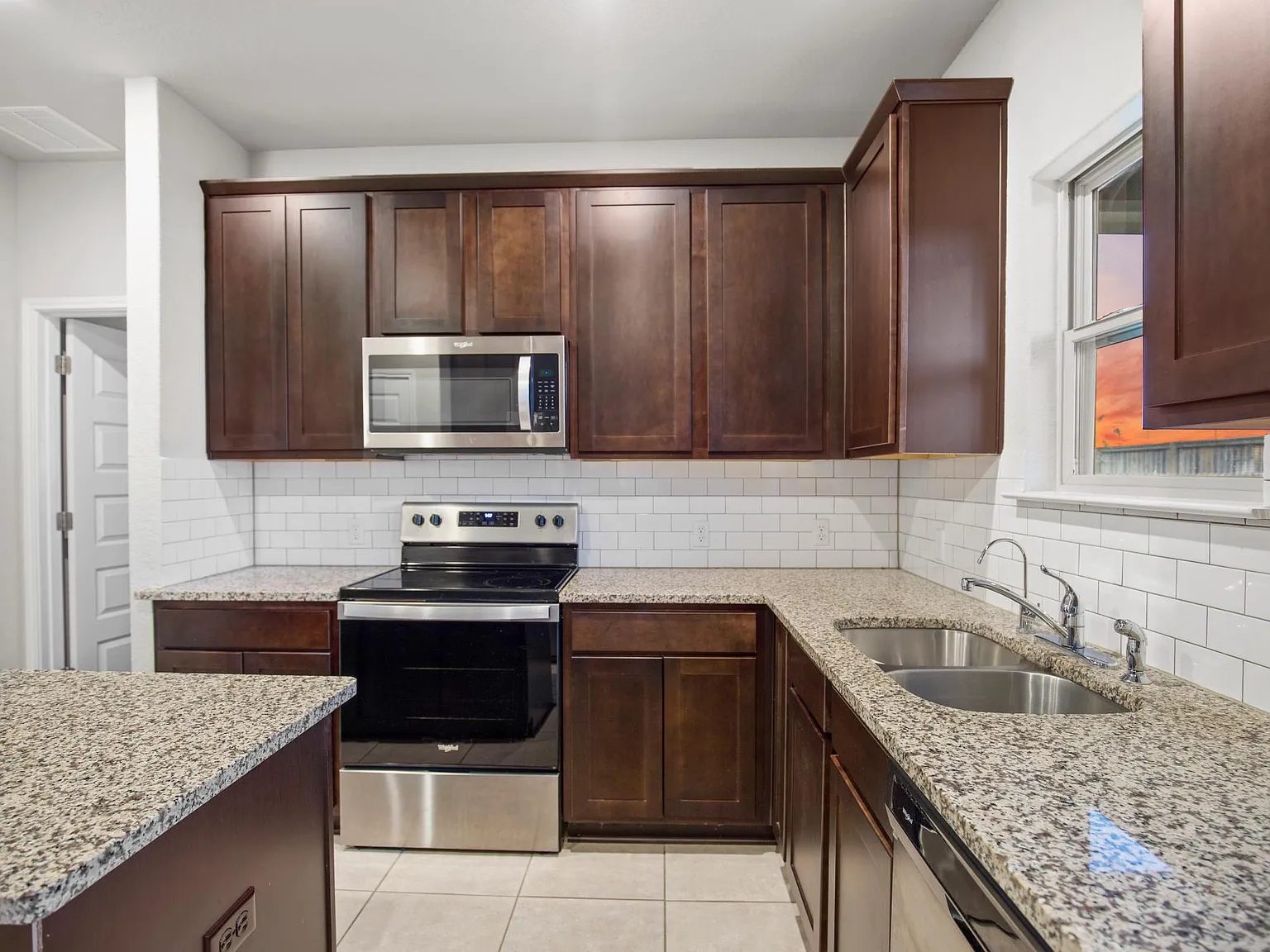 3419 Rosita Way — Photo 4