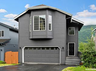 20682 Mountainside Dr, Eagle River, AK 99577