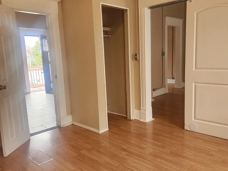 1943 Lake Ave #4 — Photo 5