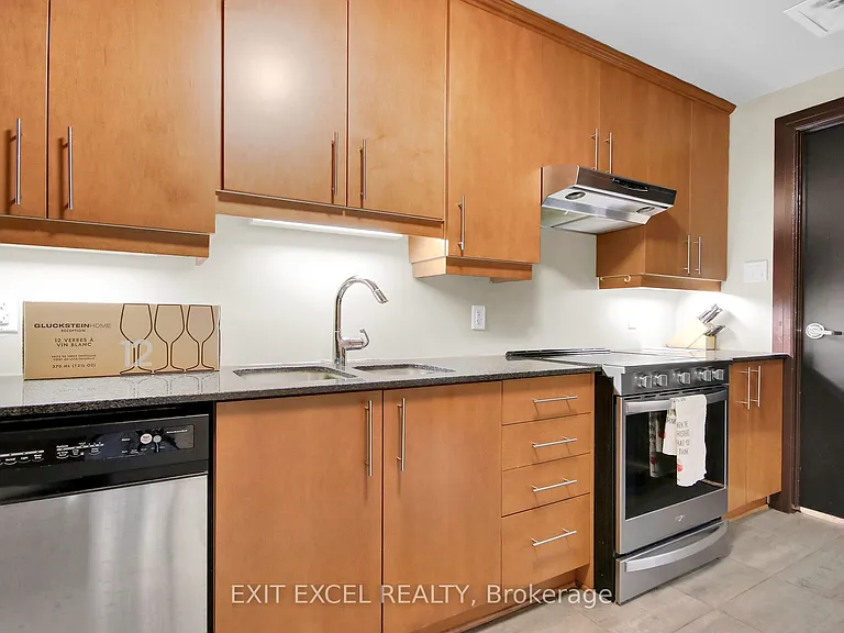 700 Sussex Dr #309 — Photo 28