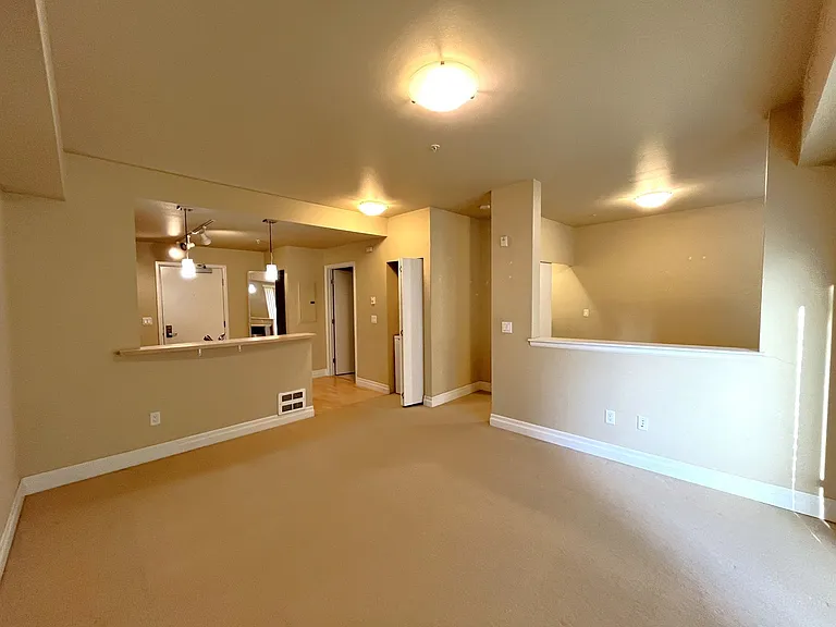 910 Harris Ave #408 — Photo 6