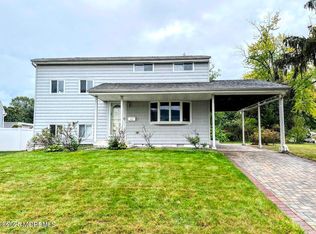 43 Mercury Cir, South Amboy, NJ 08879