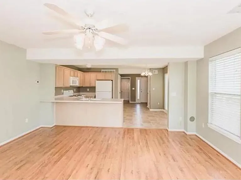 8035 N Lawn Ave — Photo 13