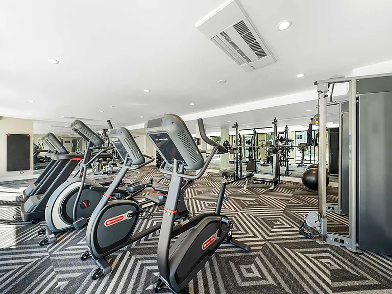 Summerview Beach Resort Luxury Apartments — Photo 31