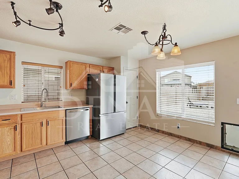 11319 W Madisen Ellise Dr — Photo 8
