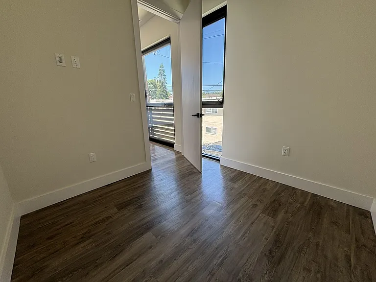 2168 Balboa Ave #B — Photo 6
