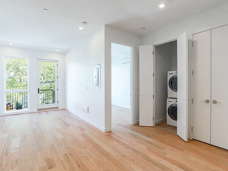 422 Rutland Rd #2A — Photo 1