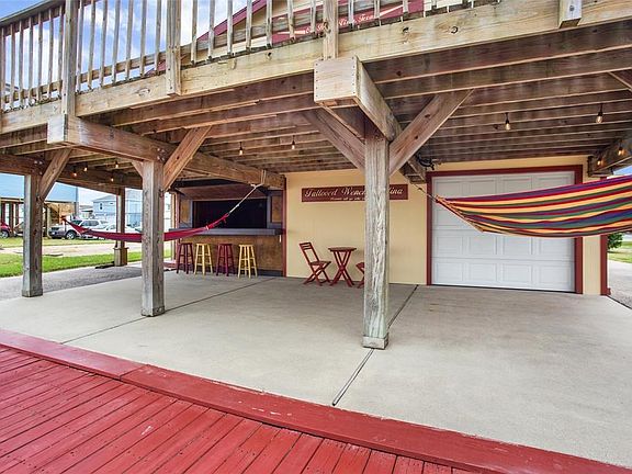 3rd image of 104 Bayou Vista Dr