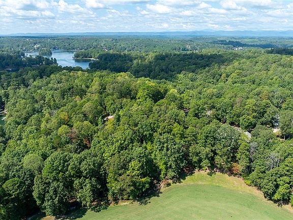 3rd image of 17 Foremast Dr #6