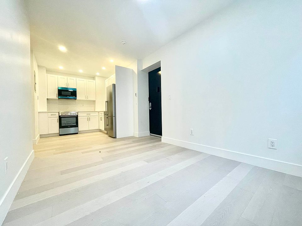 1st image of 239 E 33rd St APT 1d
