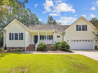 2404 Wild Turkey Rd, New Bern, NC 28562