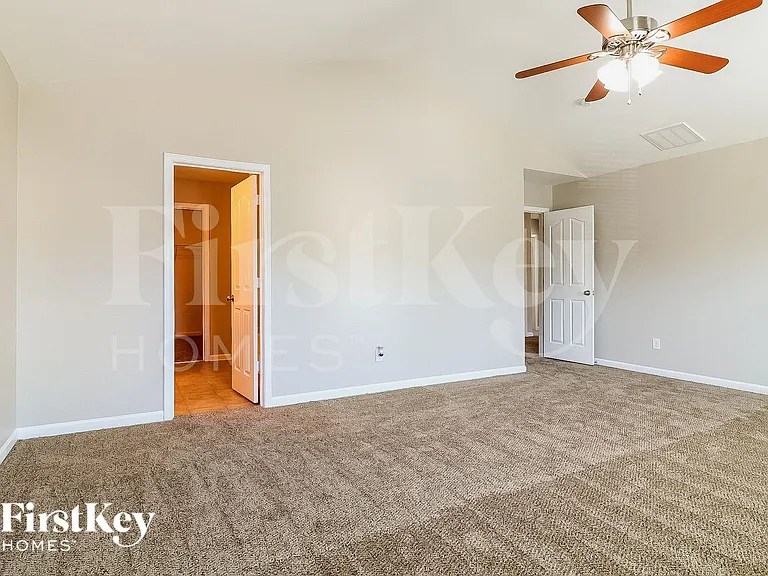 6618 Glenville Dr — Photo 8