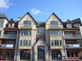 450 S 1st St UNIT 307, St Charles, IL 60174