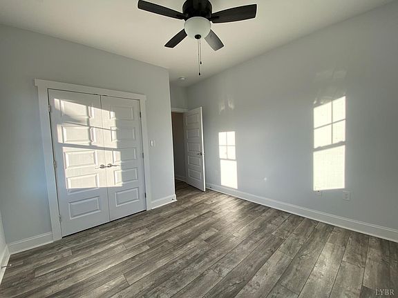 4th image of 10 Willow Oak Lot Dr