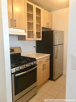 Rented by LL Real Estate Services | media 1